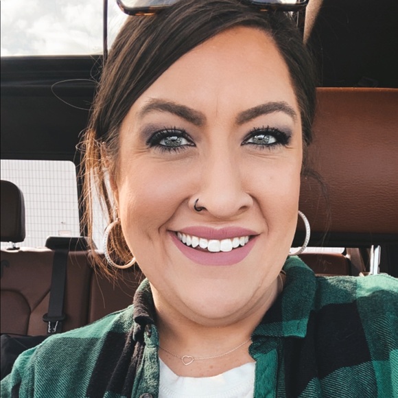 Meet your Posher, Molly - Picture 2 of 2